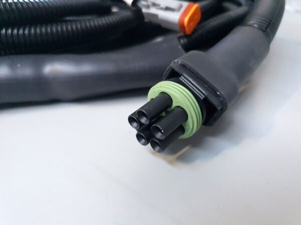 5-pin connector